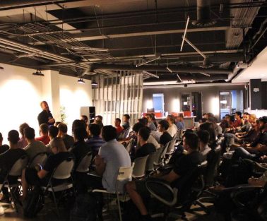 45 jóvenes propondrán soluciones tecnológicas a los problemas de los inmigrantes en el hackathon de UndocuMedia
